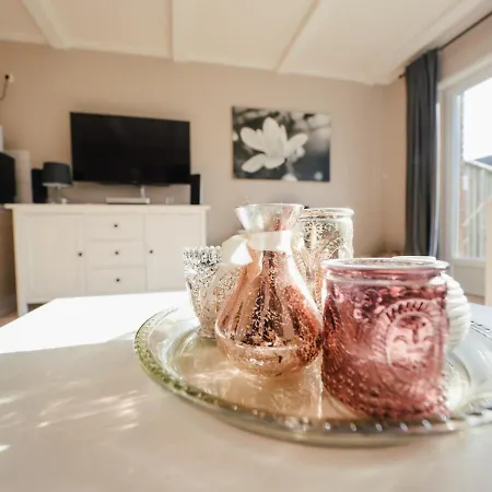 Hébergement de vacances Beachcomber House B *