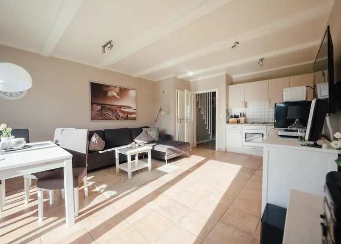 Beachcomber House B *